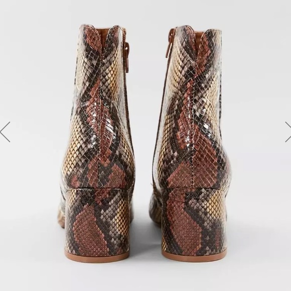 Chinese Laundry Davinna Faux Snakeskin Ankle Boot - Picture 3 of 8